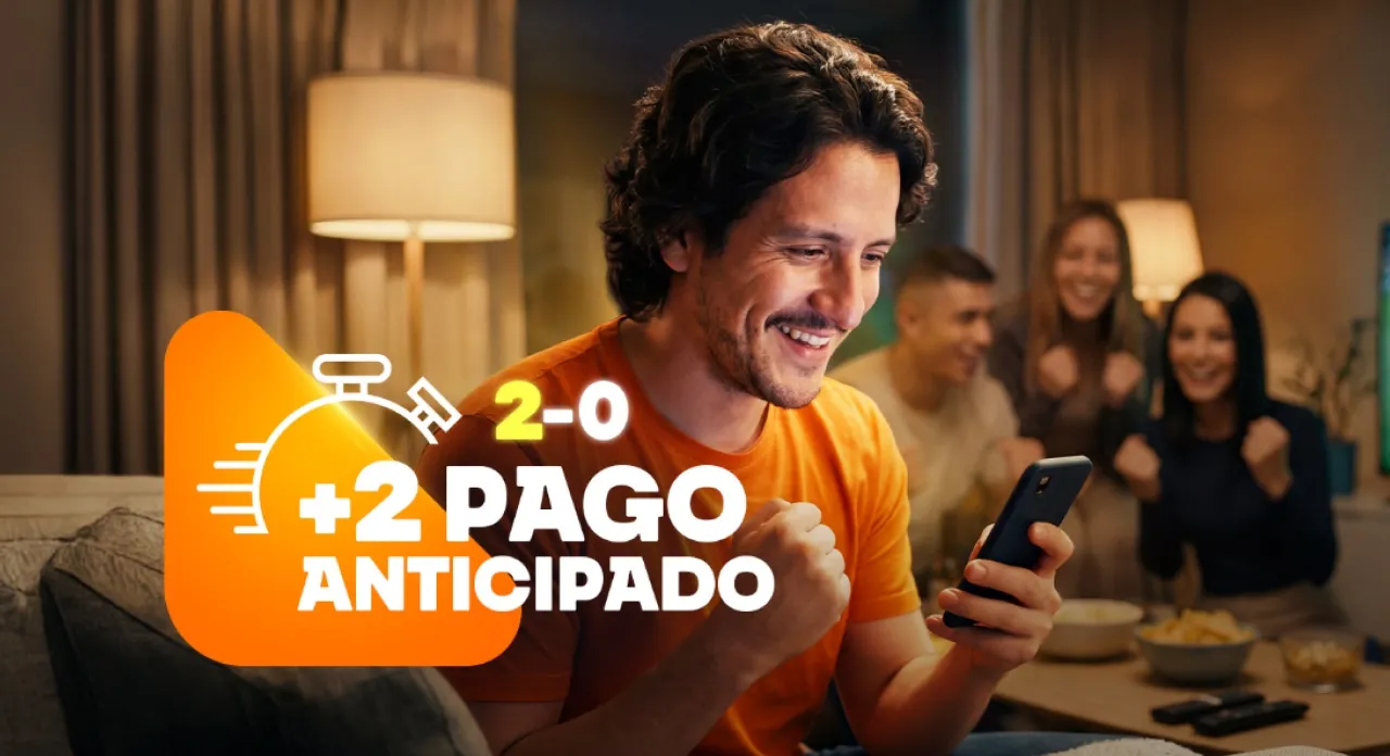 Banner de Betsson Perú anunciando el pago anticipado de apuestas con imaginería futbolística.